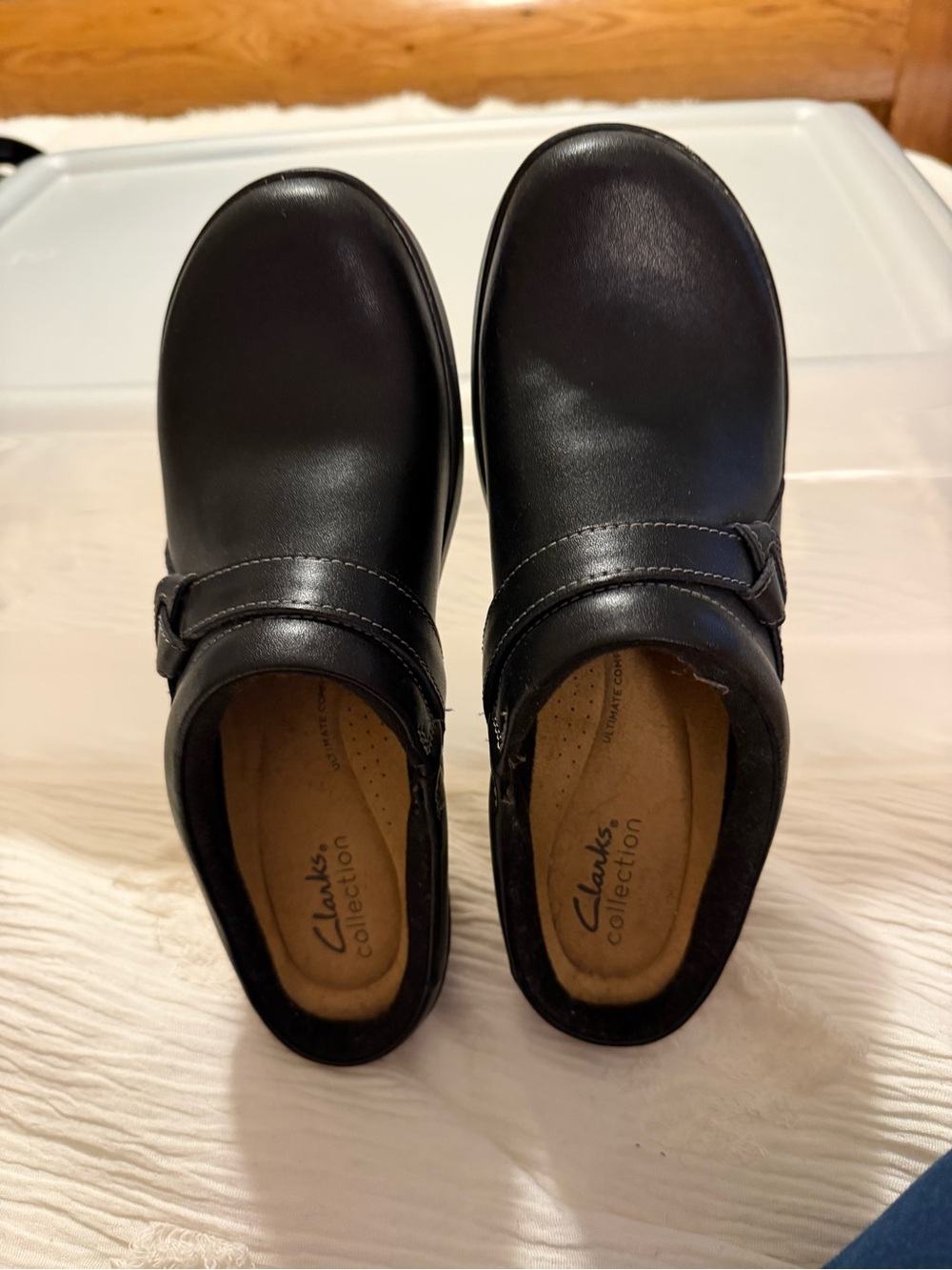 NWOT: Clarks Collection Black Slip-On Comfort Shoes
